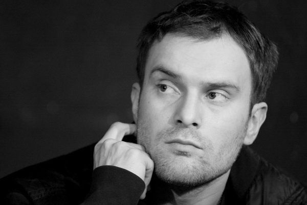 Сегодня в Москве простятся с актером Никитой Емшановым