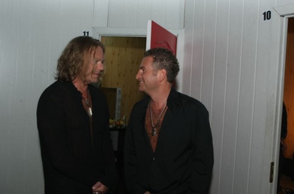 Леонид Агутин и Владимир Пресняков выступили в шоу Голос країни