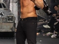 Body Battle: Сергей Лазарев против Влада Топалова