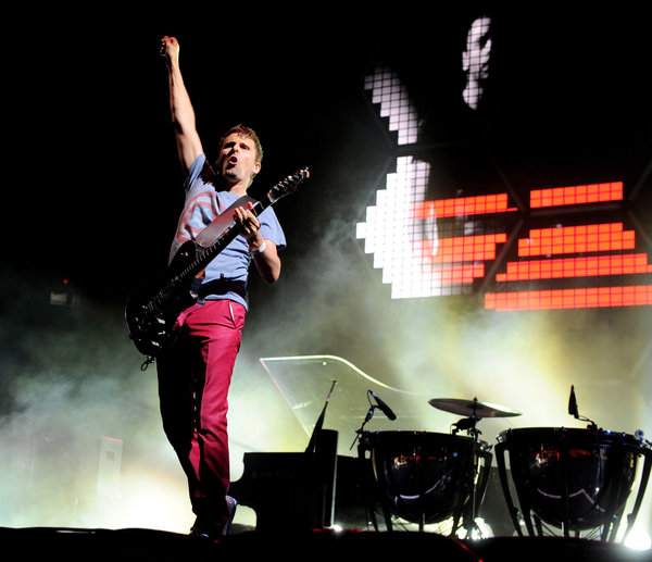 Группа Muse отметила годовщину своего альбома уникальным шоу
