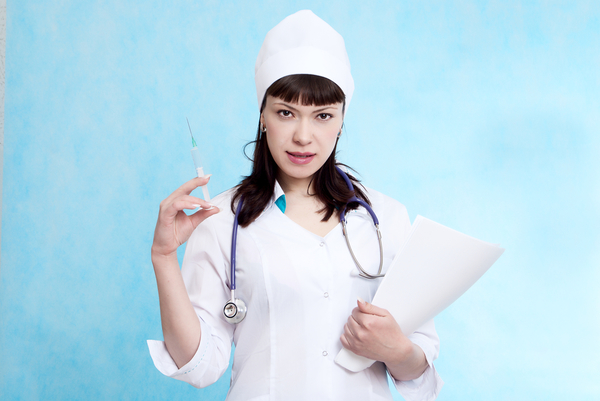 Уколы шприцем перестанут причинять пациентам боль