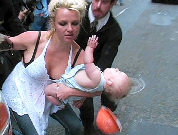 Самые лучшие кадры, сделанные папарацци