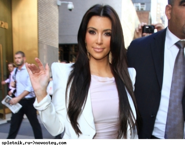 Ким Кардашян выложила в интернет свои откровенные фото