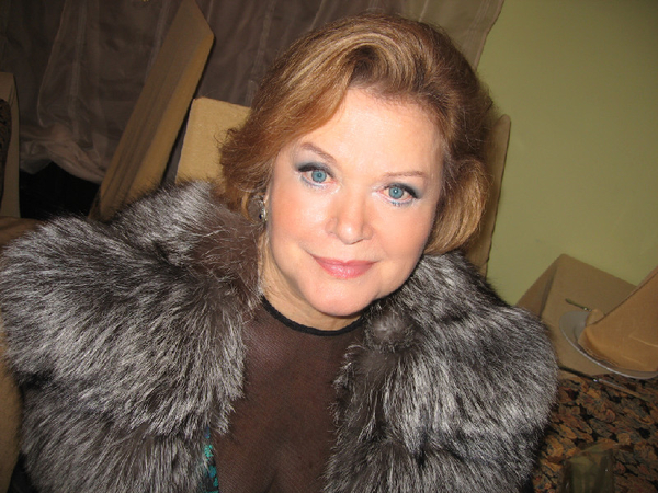 Актриса Валентина Талызина госпитализирована с сердечным приступом