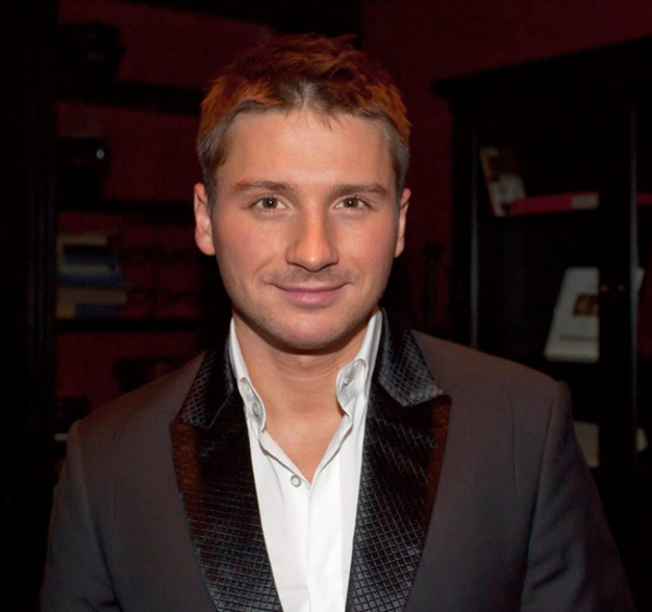 Сергей Лазарев выпрашивает квартиру в Киеве