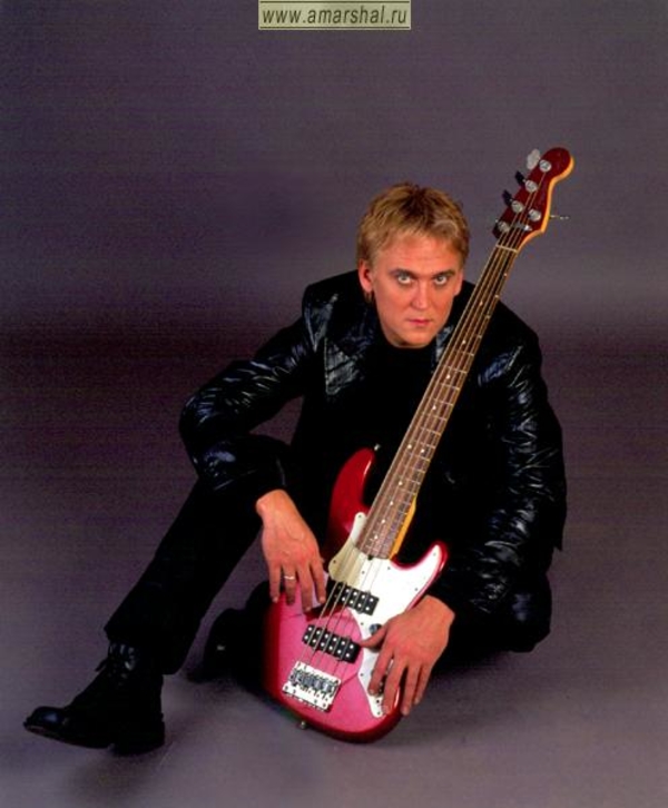 Александр Маршал виновен в ДТП, но не хочет платить штраф