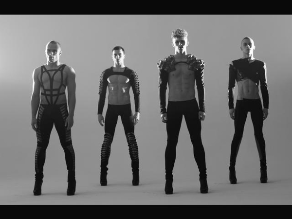 Ребята из Kazaky получают $10 тысяч за полчаса перформанса