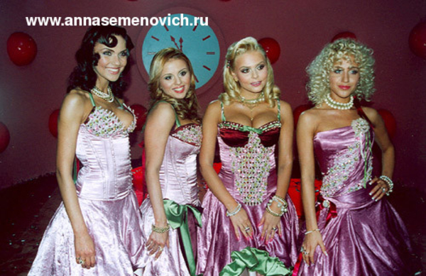 Девушки из группы Блестящие помогли задержать вора