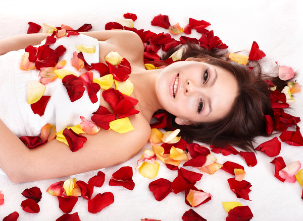 Делаем медовый массаж для похудения