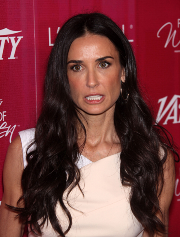 Деми Мур сильно похудела