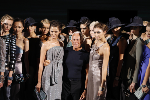 Оттенки воды: Показ коллекции Giorgio Armani