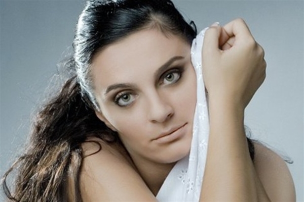 Елена Ваенга сорвала голос: Врачи прописали молчание