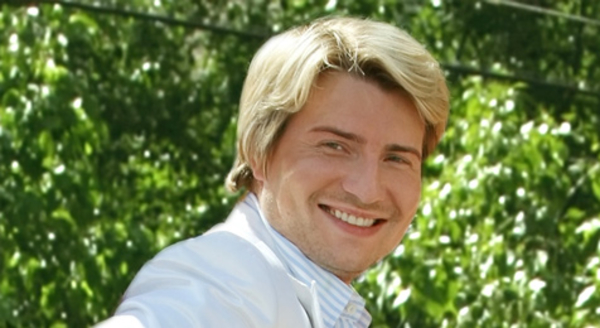 Баскова "облюбовал" обнаженный фанат