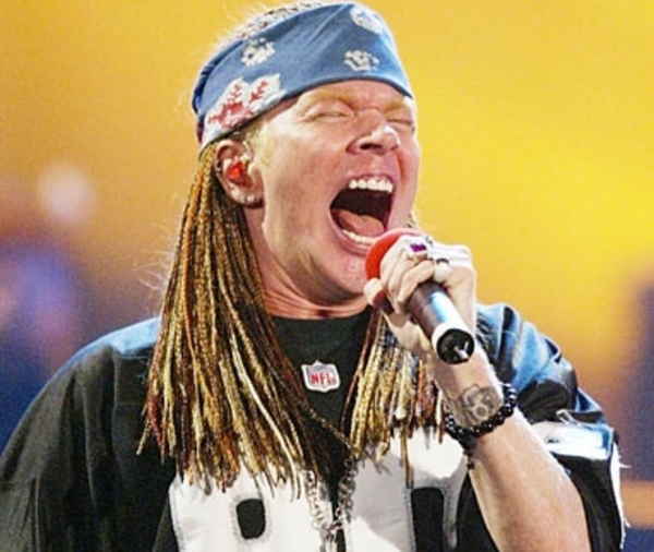 Солист популярной группы 80-х сильно поправился