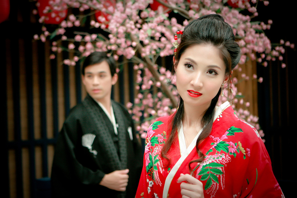 Брак по-японски: Мужчина, женитесь на мне