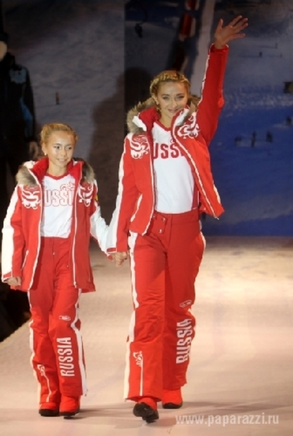 Татьяна Навка заставляет дочку работать