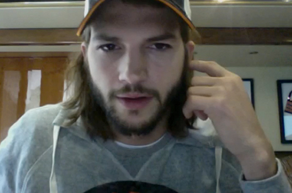 Эштон Катчер записал видеообращение к журналистам