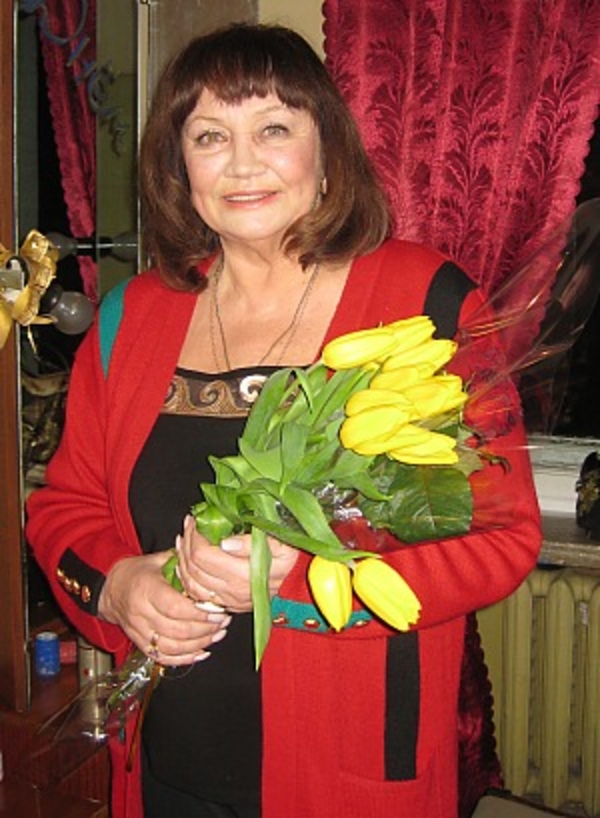 Актрису Ларису Лужину преследует фанатка-лесбиянка