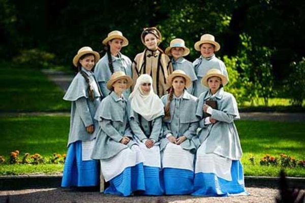 Сериал Институт благородных девиц закрыли из-за беременности главных героинь