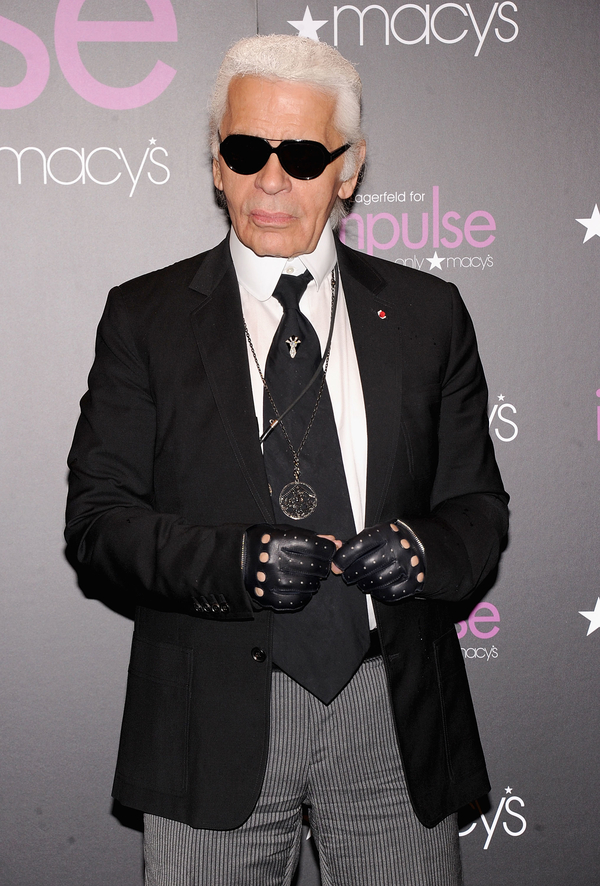 Карл Лагерфльд создал демократичную коллекцию