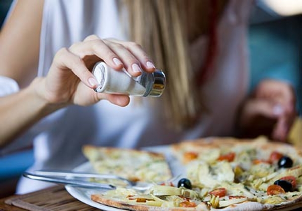 Как солить, перчить, приправлять: Полезные советы