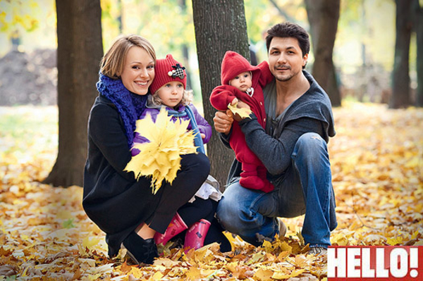 Ольга Ломоносова впервые показала своих дочерей