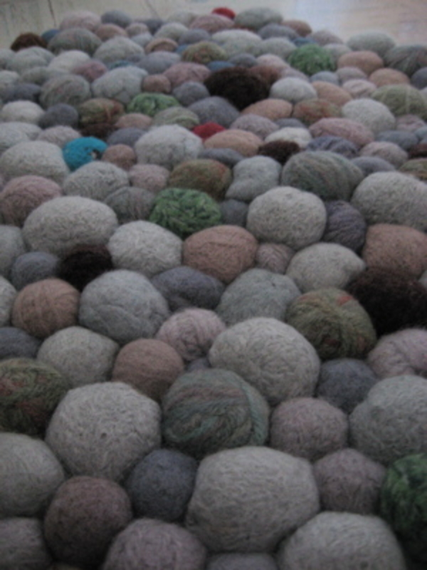 4 мастер-класса по изготовлению интересных ковриков для санузла