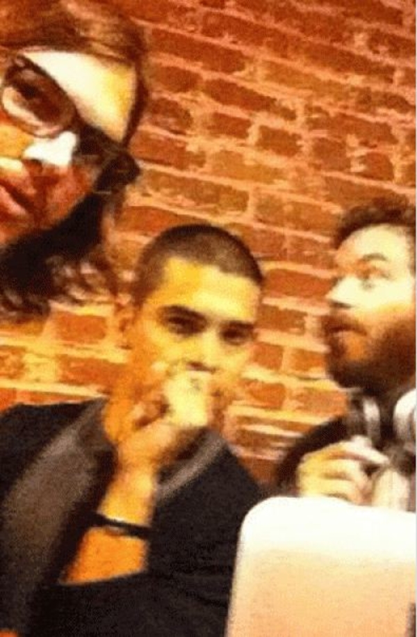 Эштон Катчер "зажигает" в ночных клубах