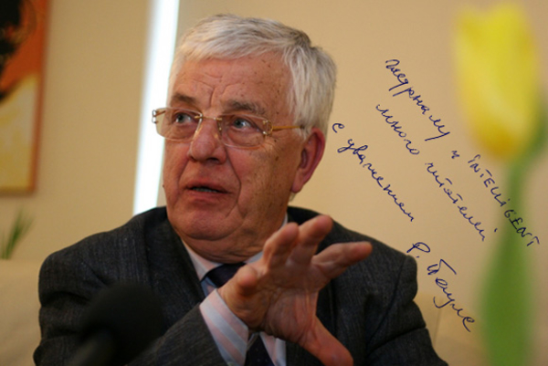 У Раймонда Паулса резко пошатнулось здоровье