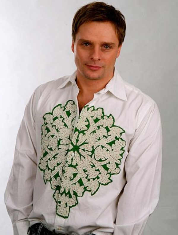 СМИ: Актер Александр Носик влюбился?