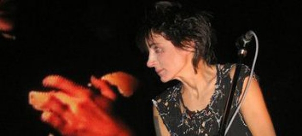 Земфира заплакала перед публикой