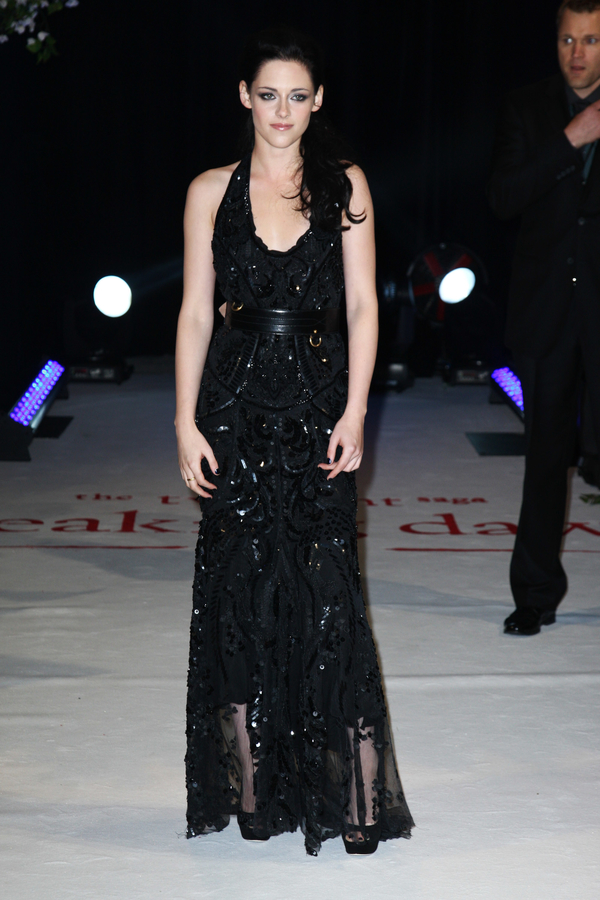 Битва платьев: Кристен Стюарт против Кристен Стюарт