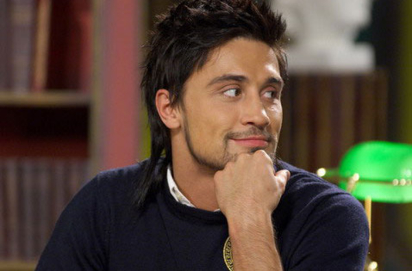 Дима Билан  напрыгался