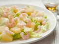 Салат из креветок с ананасами