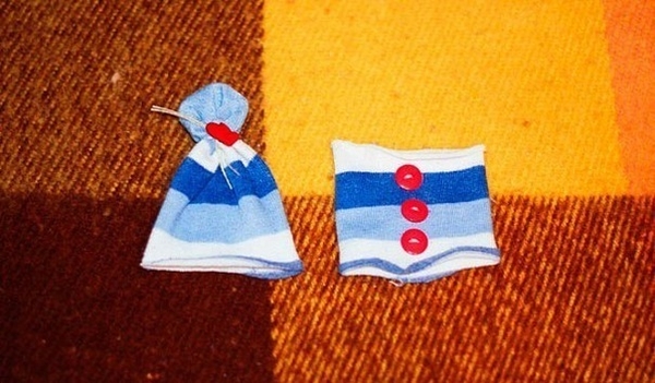 Новогодняя поделка: Декоративный снеговик