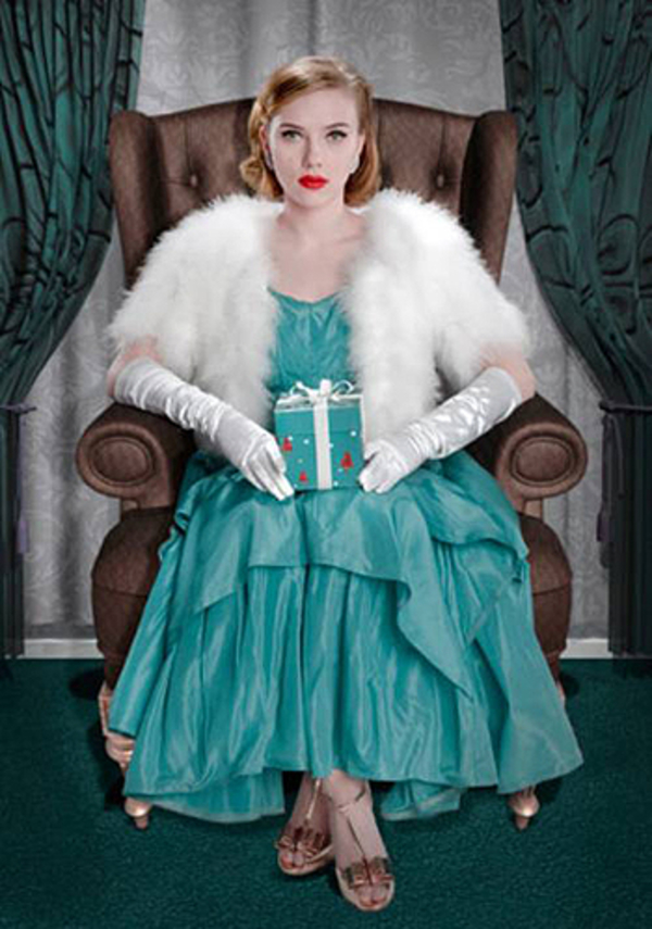 Скарлетт Йоханссон представила свой рождественский трек