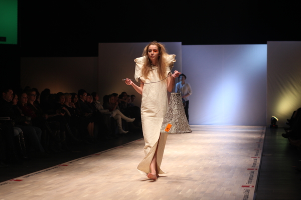 Елена Гроза