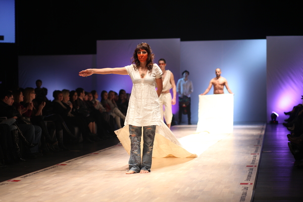 Елена Гроза