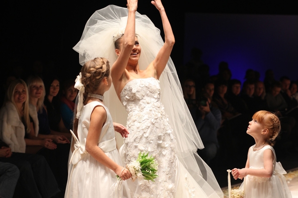 Елена Гроза