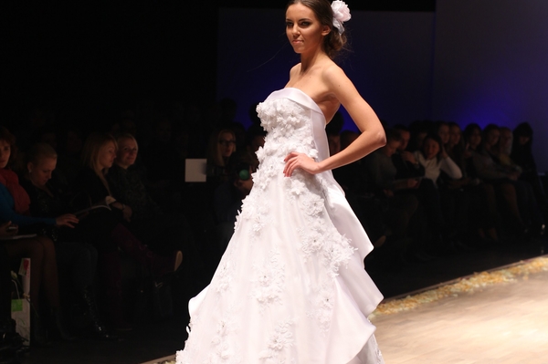 Елена Гроза