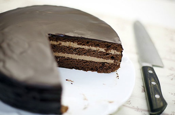 Как приготовить торт Прага (ВИДЕО)