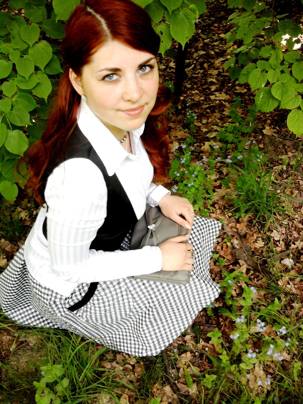 Почему Астафьева обнажается в публичных местах?