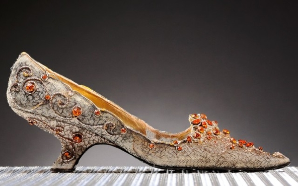Проданы самые дорогие туфли в мире