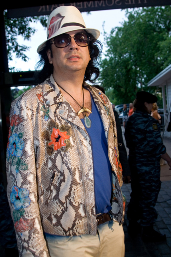 Филипп Киркоров обещает подать в суд на украинского ведущего