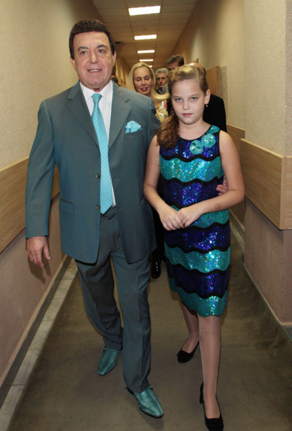 Внучка Иосифа Кобзона станет новой звездой эстрады