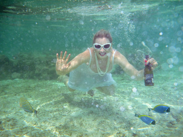 Лена Ленина снялась обнаженной под водой