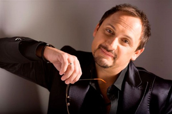 Как и сколько зарабатывают российские звезды в новогоднюю ночь