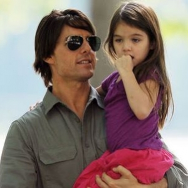 5-летняя дочь Тома Круза написала книгу