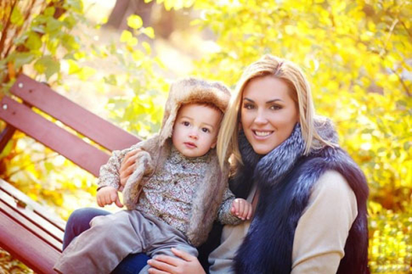 Яна Клочкова похвасталась фотографиями сына