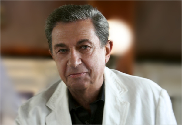 Ведущий передачи Жди меня, Игорь Кваша, попал в больницу